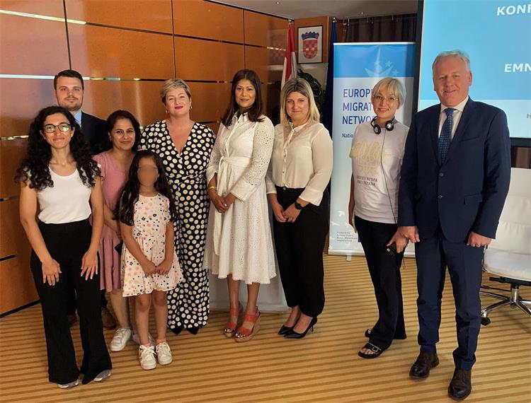 Photo /dogadjanja_u_RH/NCP_HR_nacionalna_konferencija_žene_u_migracijama_2022/image3.jpg